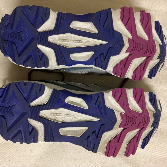 Womens New Balance 410 Trail Running Shoes (10) - Picture 6 of 11